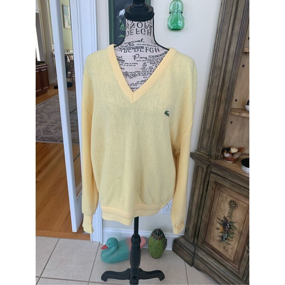 Vintage 70’s IZOD Lacoste Men’s V-neck yellow orlon acrylic Sweater - Picture 4 of 8